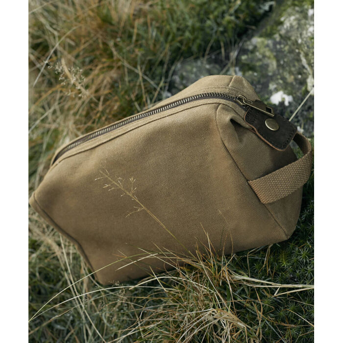 Heritage waxed canvas wash bag Thumbnail